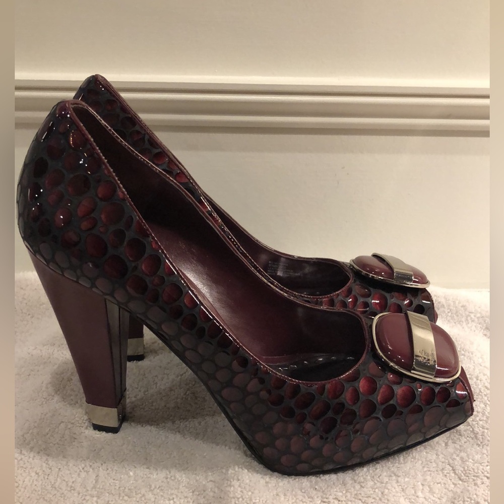 Women’s BCBG shoes - size 9.5 - Picture 2 of 5